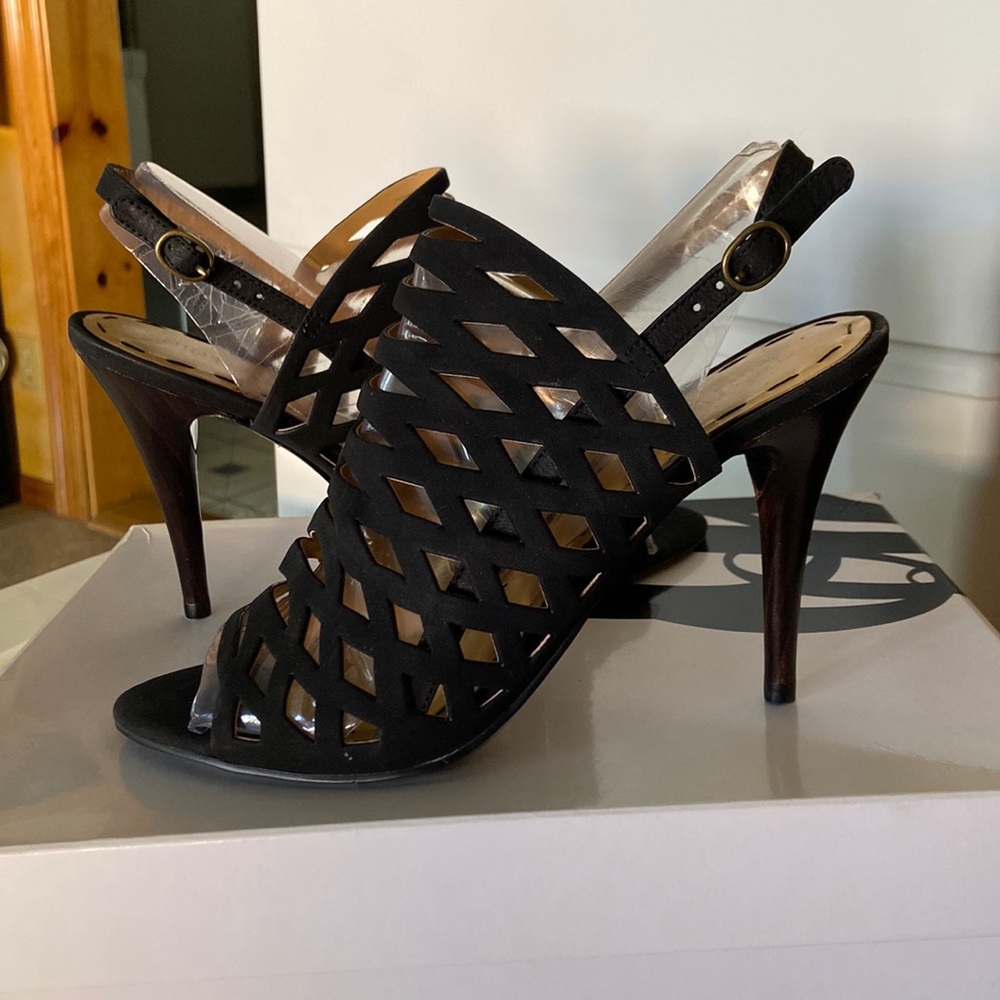 BRAND NEW in box Nine West Smileydays Black Cut Out Sandals Heels